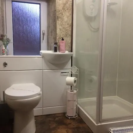 Apartament Stylish In Stone-built Former Rectory