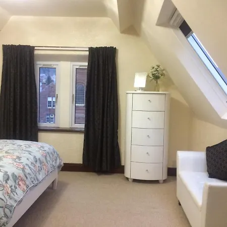 Stylish In Stone-built Former Rectory Apartament